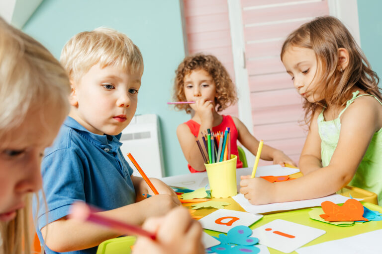 Parts of the house in English for kids 
