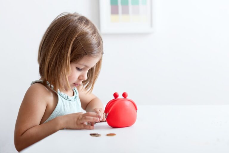 Educación financiera para niños: guía para padres para enseñar finanzas a los niños