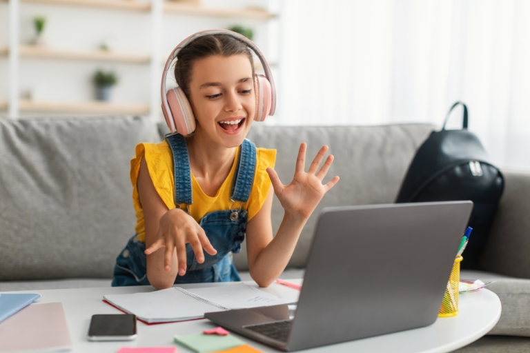 Bambini più bravi in inglese con i giochi e la didattica basata sulle storie. La ricerca di Novakid